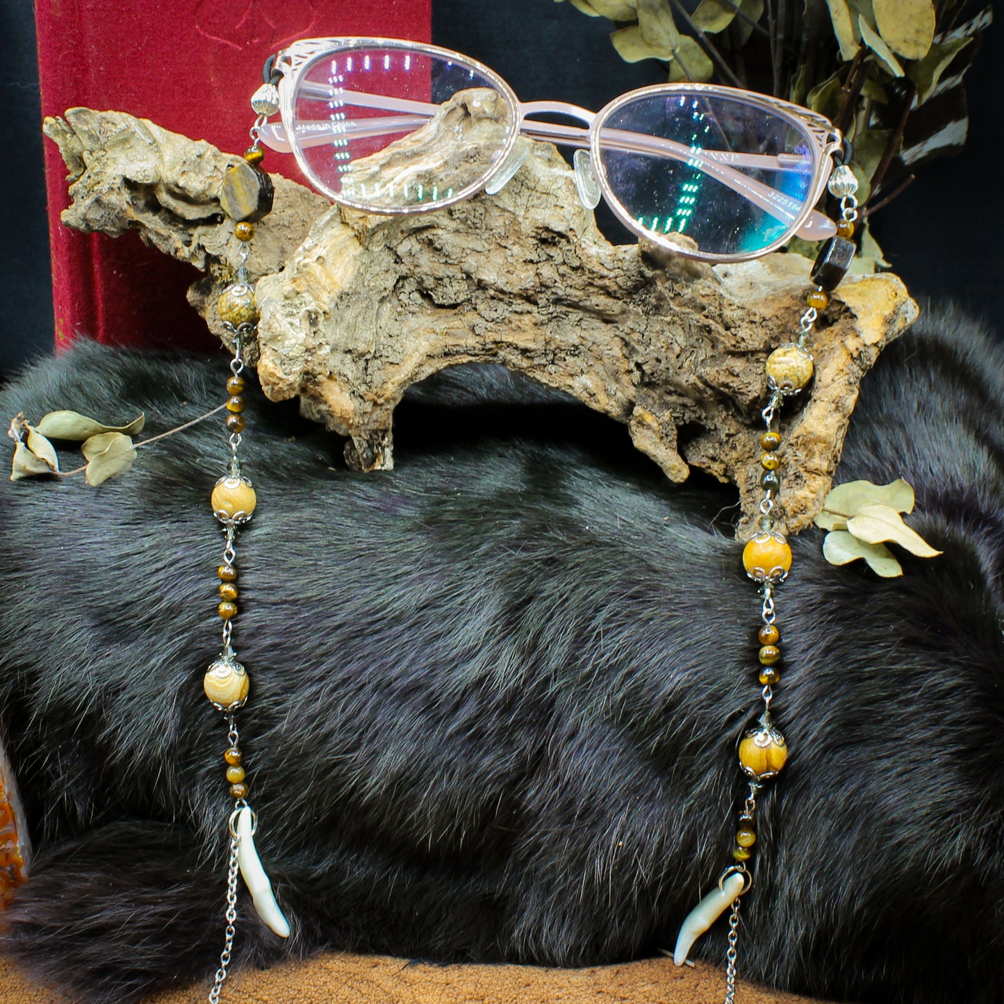 Tiger's Eye & Coyote Teeth | Glasses Chain