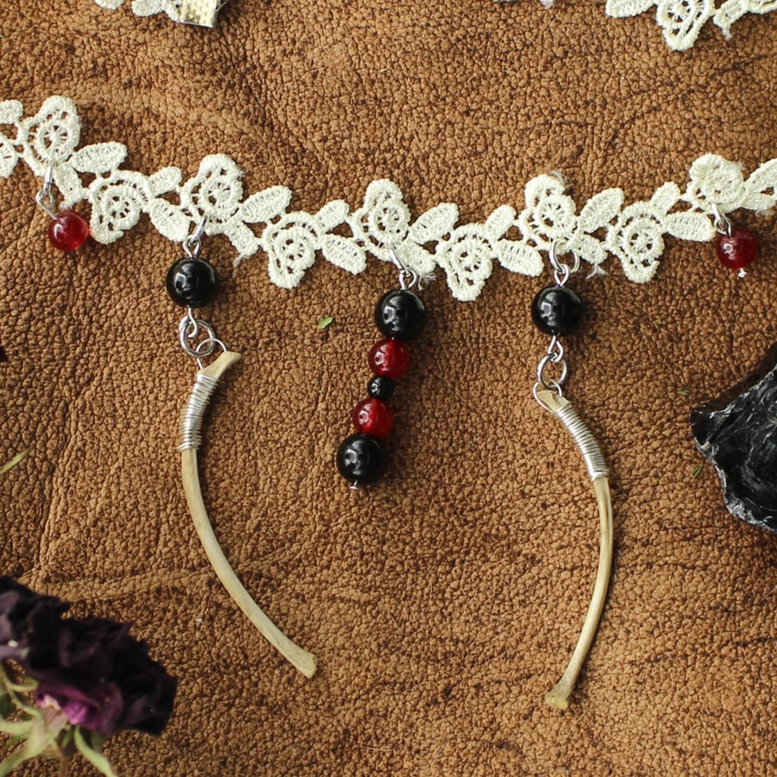 Rib Lace Choker | Obsidian Rose Collection